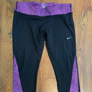 Nike crop leggings